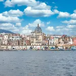 Beautiful Apartment In Napoli With Wifi