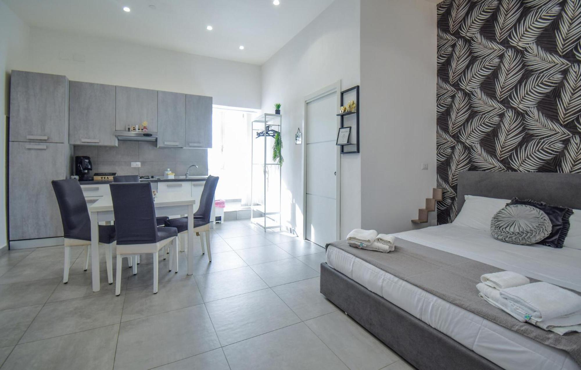 Apartment Beautiful In With Wifi Naples